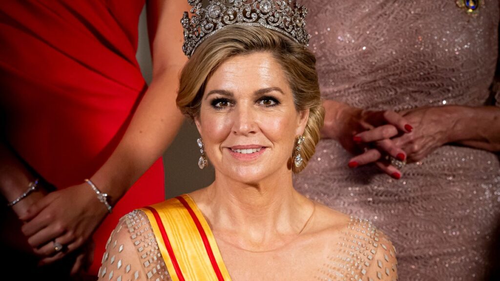 Queen Máxima wears tropical-inspired Colombian designer for latest royal engagement Queen Máxima wears tropical-inspired Colombian designer for latest royal engagement