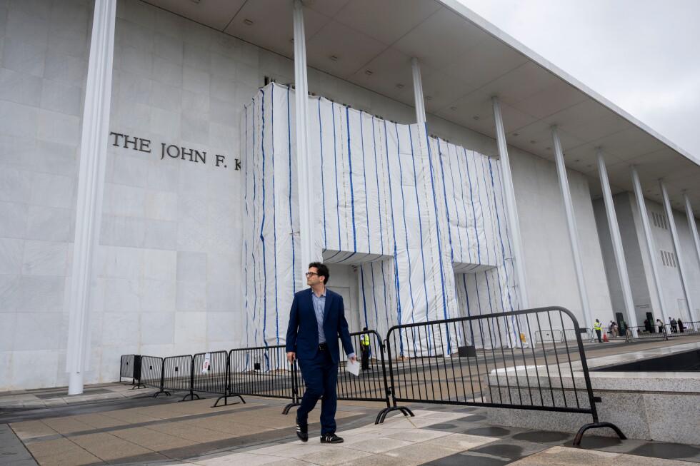 Judges deny request to return Trump's name to Kennedy Center pending an appeal