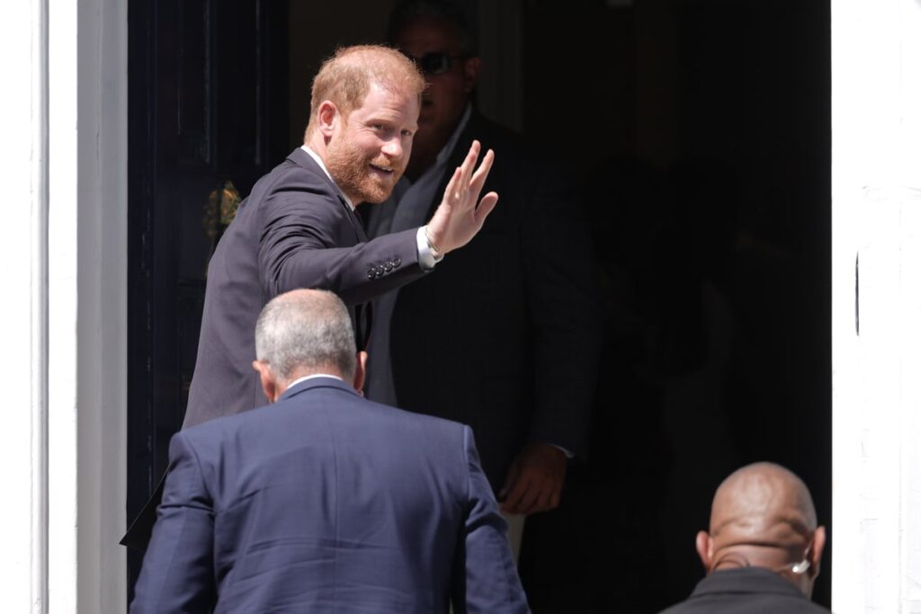Celebrities react to ‘disappointing’ High Court defeat in privacy case against Daily Mail publisher Celebrities react to 'disappointing' High Court defeat in privacy case against Daily Mail publisher