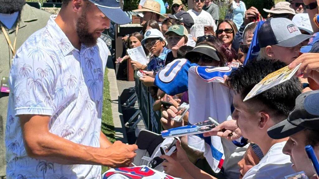 Autograph seekers flock to Tahoe celebrity golf tournament Autograph seekers flock to Tahoe celebrity golf tournament