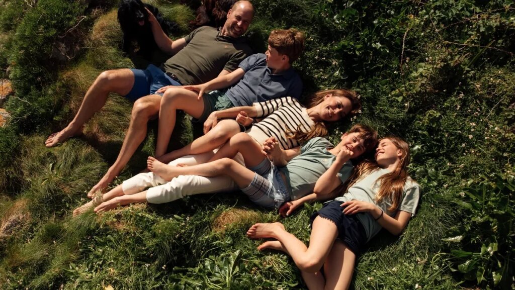 Prince William and Princess Kate share summer photos to Instagram