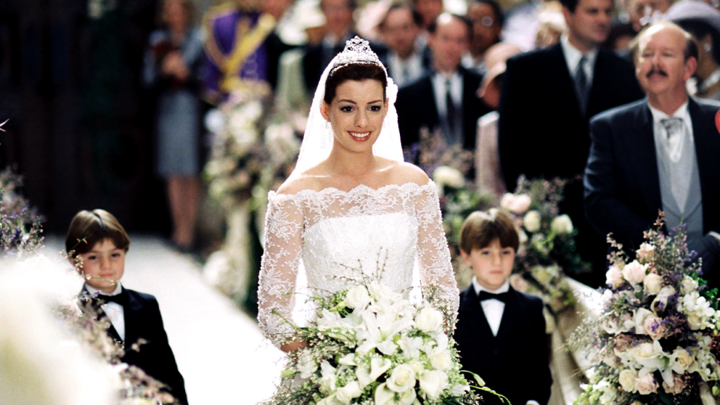 Anne Hathaway Reveals Princess Diaries 3 Update Anne Hathaway in 'The Princess Diaries 2: Royal Engagement.'