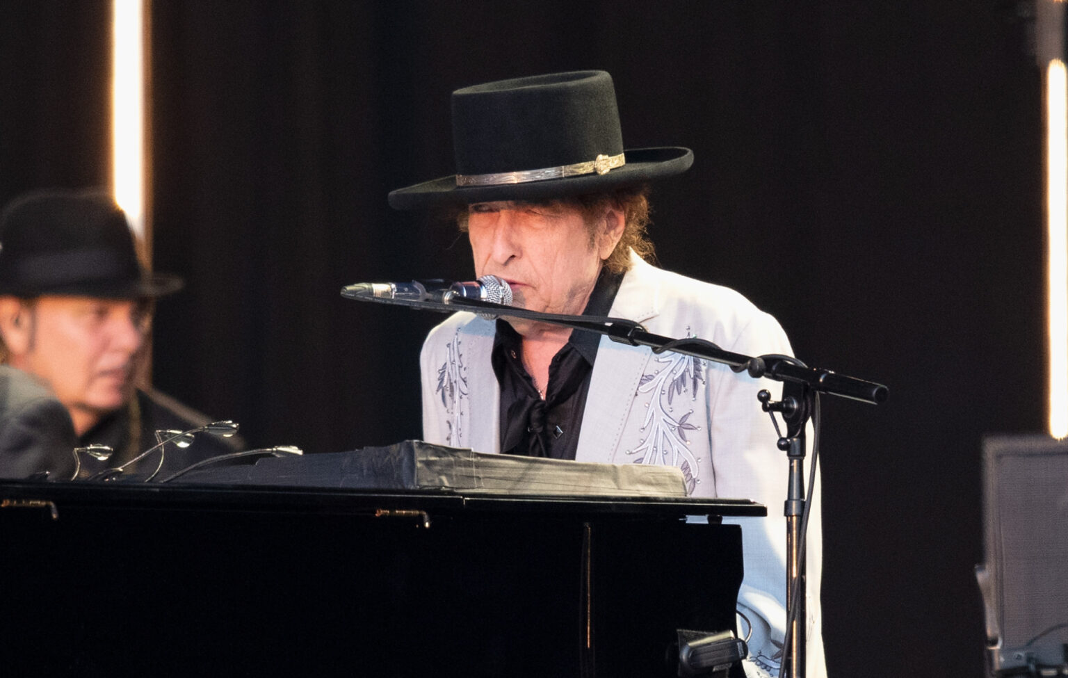 Bob Dylan announces 2026 UK tour – including five-night London residency Bob Dylan announces 2026 UK tour – including five-night London residency