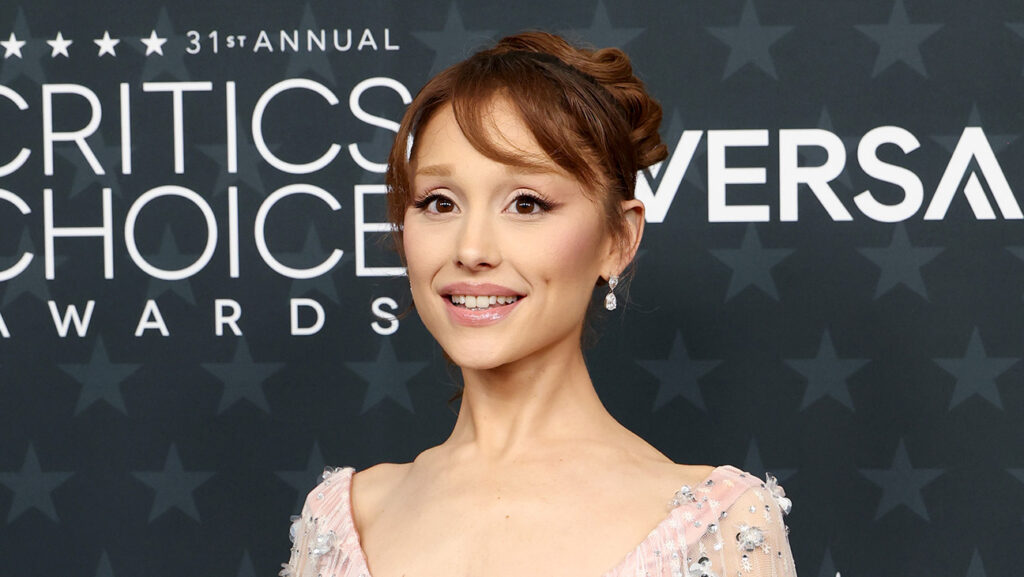 Ariana Grande Exits American Horror Story Season 13 Ariana Grande
