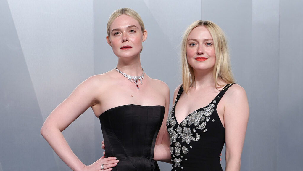 Dakota Fanning and Elle Fanning’s ‘The Nightingale’ Shifts to March Elle Fanning and Dakota Fanning