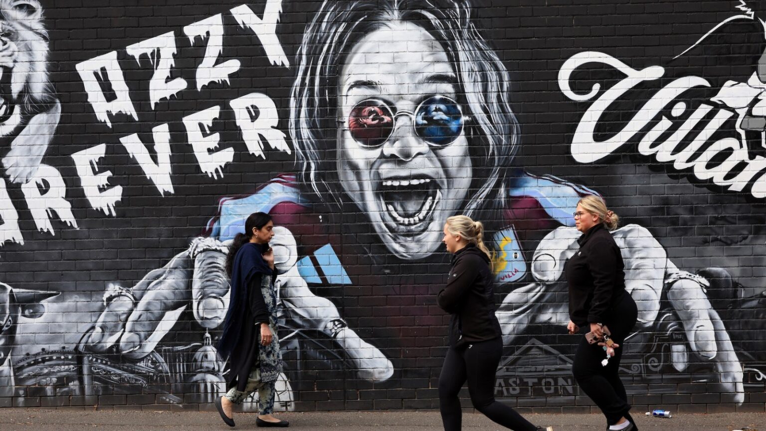 Ozzy Osbourne’s Hometown of Birmingham to Honor Singer on July 22 Ozzy Osbourne's Hometown of Birmingham to Honor Singer on July 22
