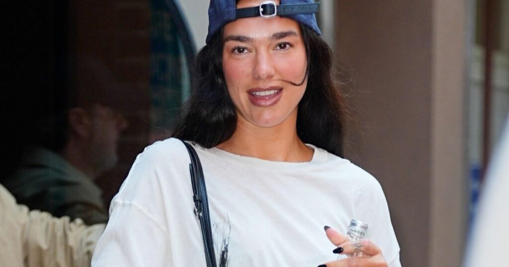 Dua Lipa steps out of NYC studio in outfit worth more than most of us earn in a year Dua Lipa steps out of NYC studio in outfit worth more than most of us earn in a year