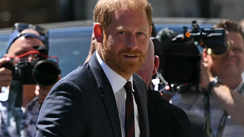 Prince Harry Loses Daily Mail ‘Phone Hacking’ Lawsuit Prince Harry Loses Daily Mail 'Phone Hacking' Lawsuit