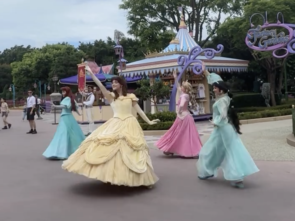 Hong Kong Disneyland Disney Princesses Draw Social Media Criticism for Contemporary Pop Choreography