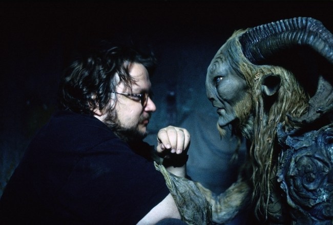 PAN'S LABYRINTH, (aka EL LABERINTO DEL FAUNO), director Guillermo del Toro, Doug Jones, on set, 2006. ©Picturehouse/courtesy Everett Collection