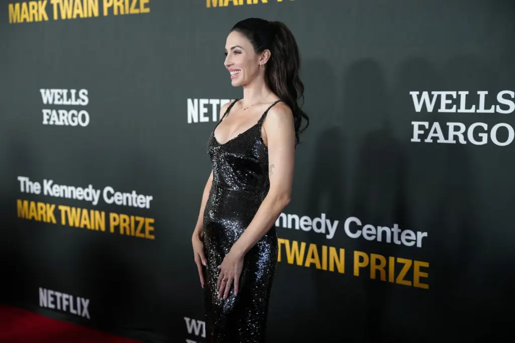 Whitney Cummings's Trump joke left out of Kennedy Center Netflix special