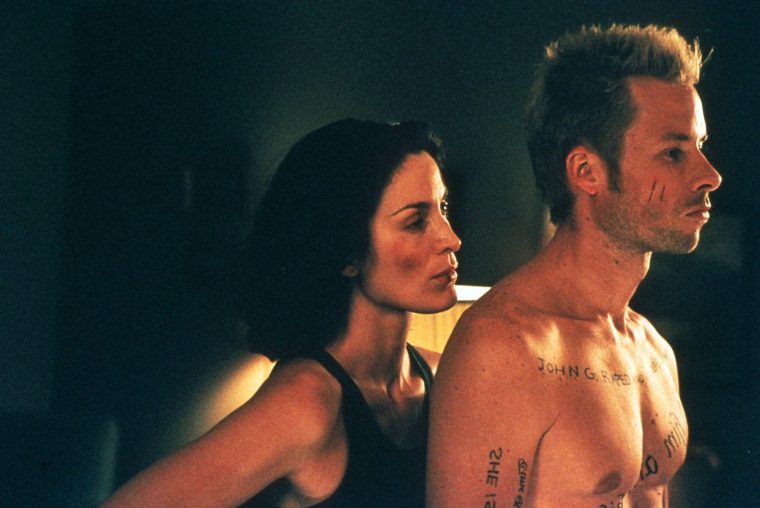 Memento Unit Stills JPEG ?? Twentieth Century Fox. Memento Film still Image from pxl.sky.com