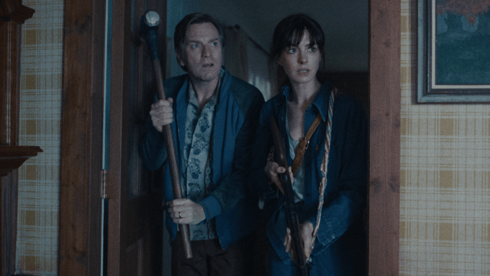 ‘The End of Oak Street’ New Footage: Anne Hathaway, Dinosaurs in 4DX 'The End of Oak Street' New Footage: Anne Hathaway, Dinosaurs in 4DX