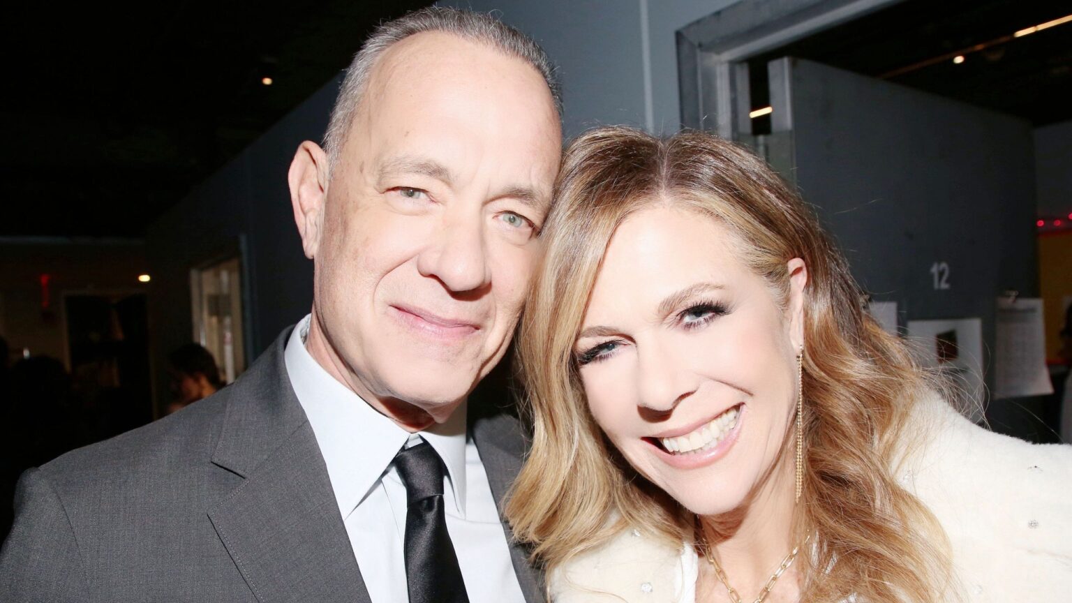 Rita Wilson and Tom Hanks’ Marriage Starts in the Bathroom Rita Wilson and Tom Hanks' Marriage Starts in the Bathroom