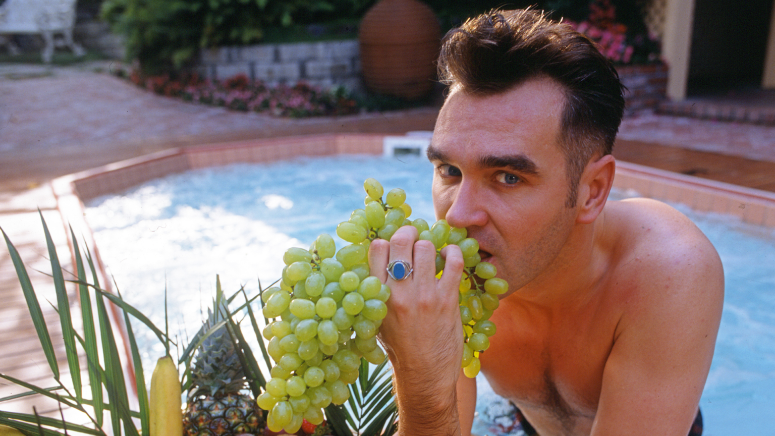 “Morrissey sent me one of his famous letters which I’ve framed on the wall. It just read, ‘Dear Bernard, I’m sorry – I can’t’”: Bernard Butler shares with us the events that almost led to a team-up with Morrissey Morrissey in swimming pool