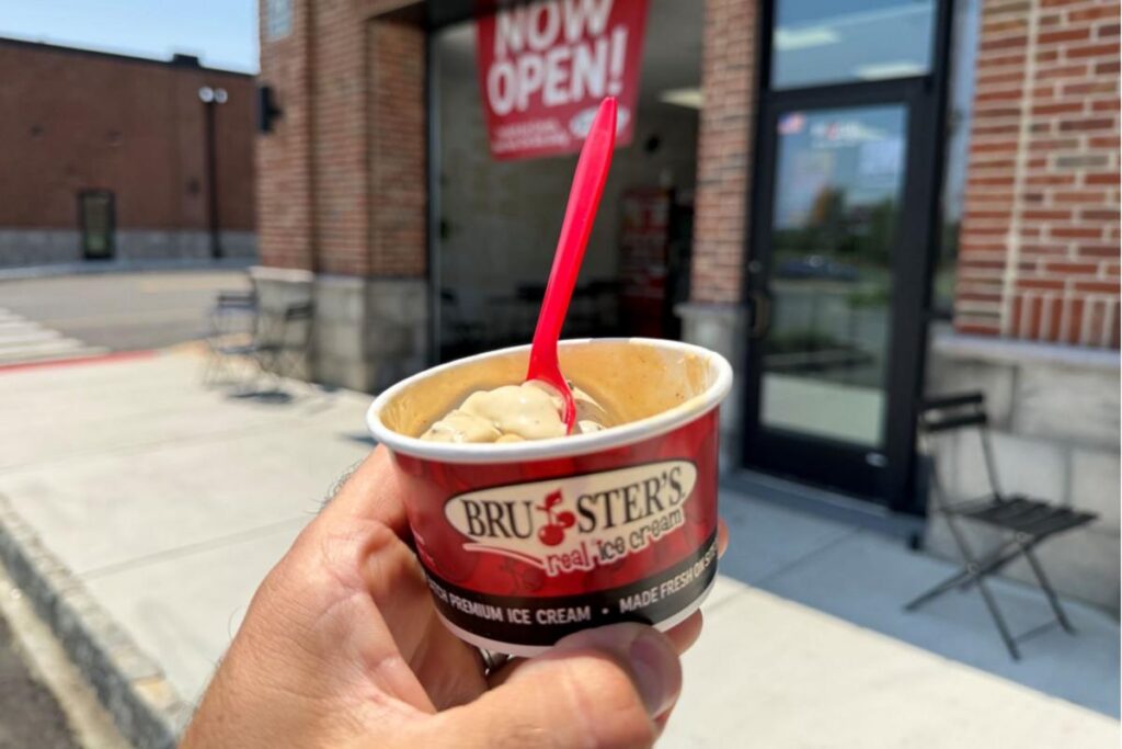 Bruster's Real Ice Cream opens new Oceanport, NJ location