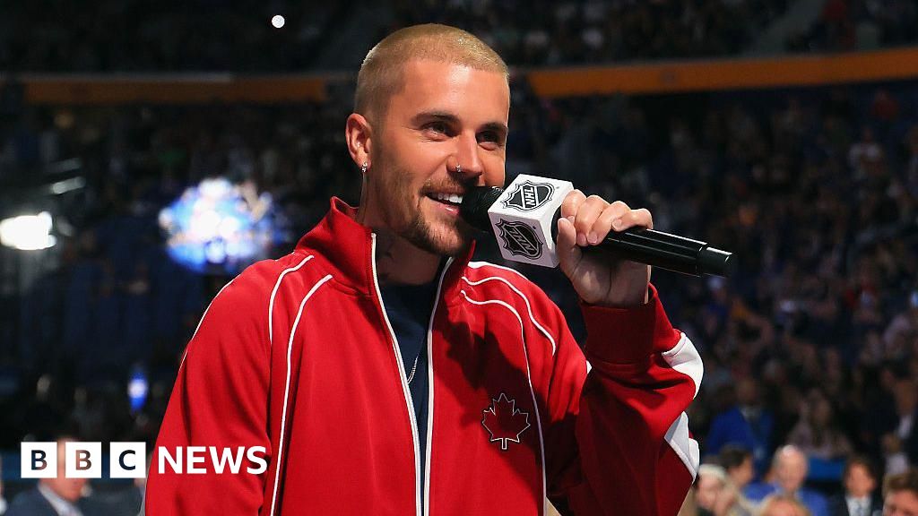 Justin Bieber joins Madonna, Shakira, BTS at Fifa World Cup half-time show – BBC Justin Bieber joins Madonna, Shakira, BTS at Fifa World Cup half-time show - BBC