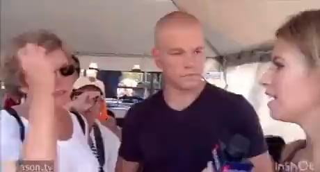Throwback to Matt Damon (2011) asking for better wages for teachers and defending them from a cameraman who said that 10% of teachers are bad: "Well, okay but maybe you're a shitty cameraman, I don't know"