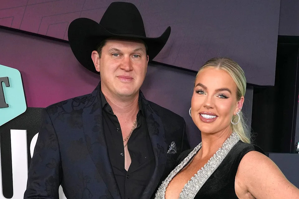 Jon and Summer Pardi at 2023 CMT Music AwardsCredit: Kevin Mazur/Getty