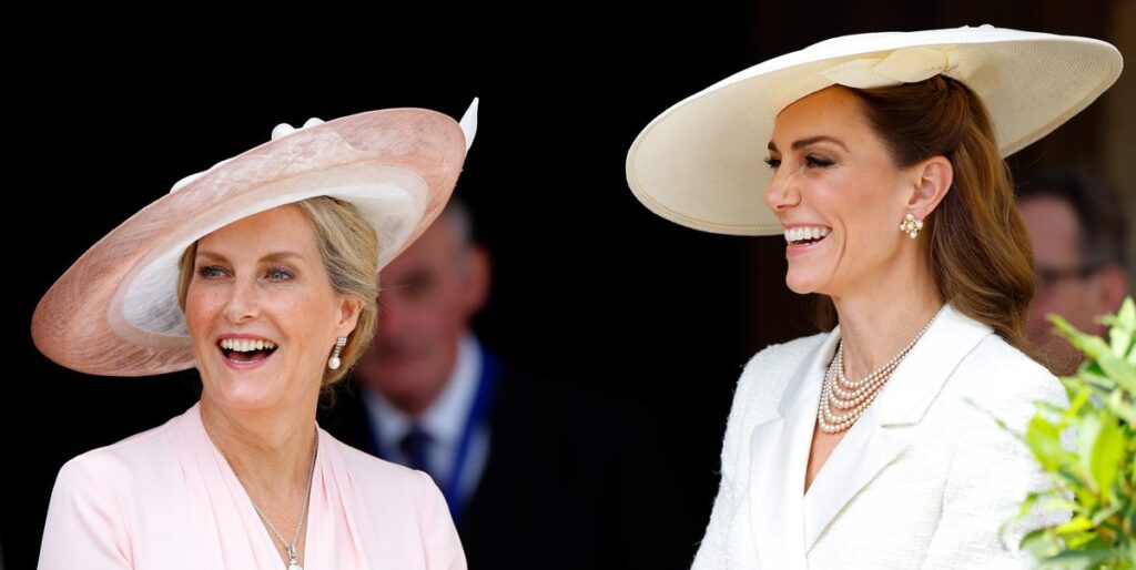 ‘Screaming in laughter: ‘Forgotten’ photo of Kate catching Duchess of Edinburgh’s fall proves their friendship