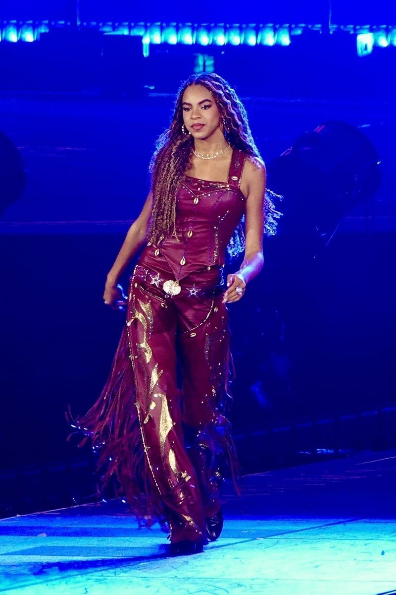 Both Blue Ivy and Rumi Carter have been raised in an environment where creativity, discipline, and visual storytelling are part of everyday life. 
