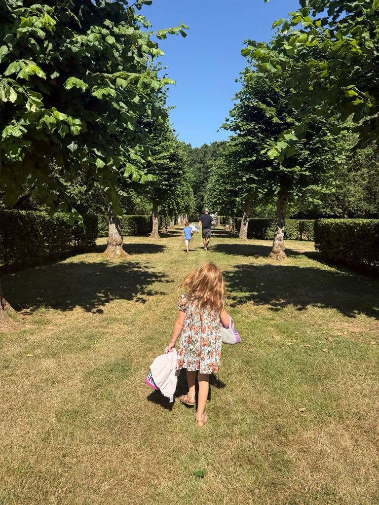 The Sussexes were seen paying a visit to Princess Diana's resting place at her childhood home in Northamptonshire