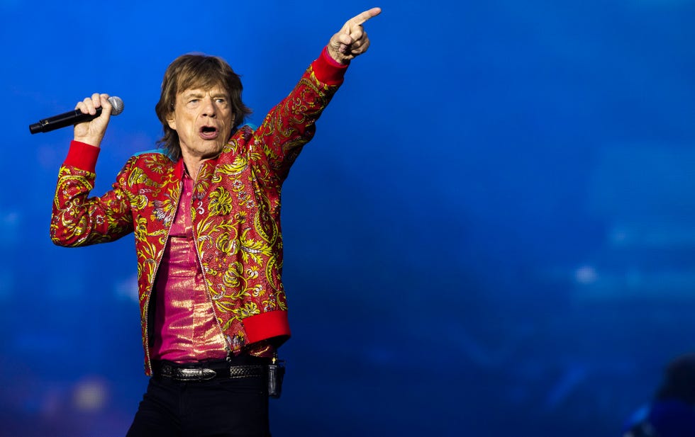 amsterdam, netherlands july 7: mick jagger of the rolling stones perform live on stage during a concert of the rolling stones at the johan cruijff arena on july 7, 2022 in amsterdam, netherlands. (photo by sven hoogerhuis/bsr agency/getty images)