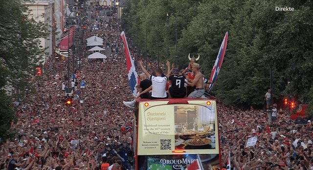 Norwegian football team receives heroes welcome after World Cup