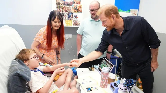 Prince Harry Reveals Son Archie Is Obsessed With LEGO & Parents Can Relate Apple App Store
