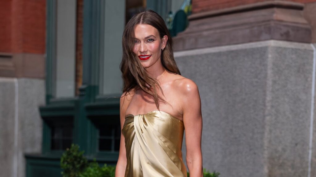 Karlie Kloss Looks Gorgeous in Gold for Taylor Swift's Wedding Alongside Husband Joshua Kushner - Just Jared - Celebrity News and Gossip