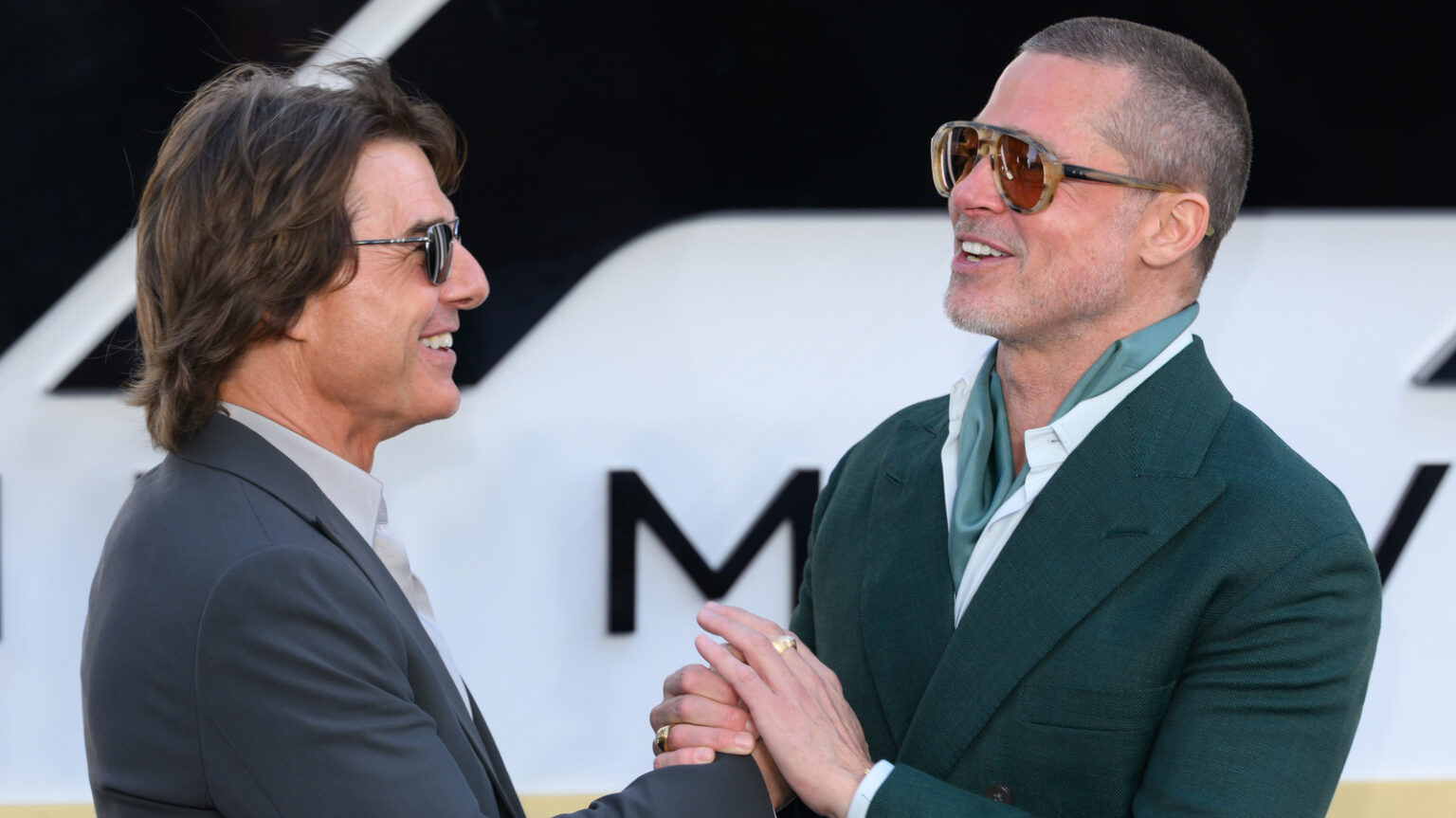9 Celebrities That Love Traveling To The UK (And Where They Visit) 9 Celebrities That Love Traveling To The UK (And Where They Visit)