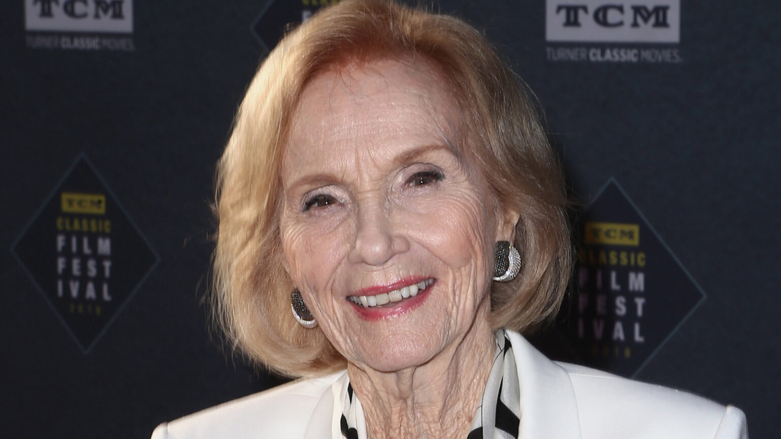 Old Hollywood Star Eva Marie Saint, 102, Credits This Easy Thing For Her Longevity Old Hollywood Star Eva Marie Saint, 102, Credits This Easy Thing For Her Longevity