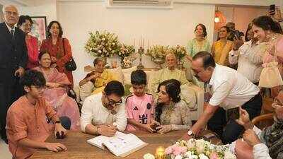 Newlyweds Aamir Khan and Gauri Spratt to move into Rs 100 crore family home with mother, Junaid, Azad and sisters: Report