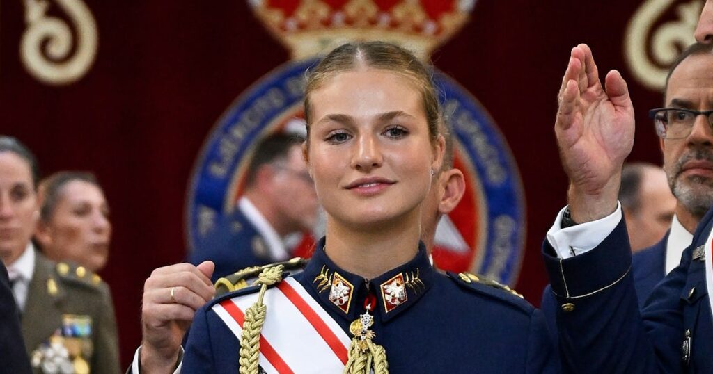 Spain’s Princess Leonor Makes History By Completing Military Training