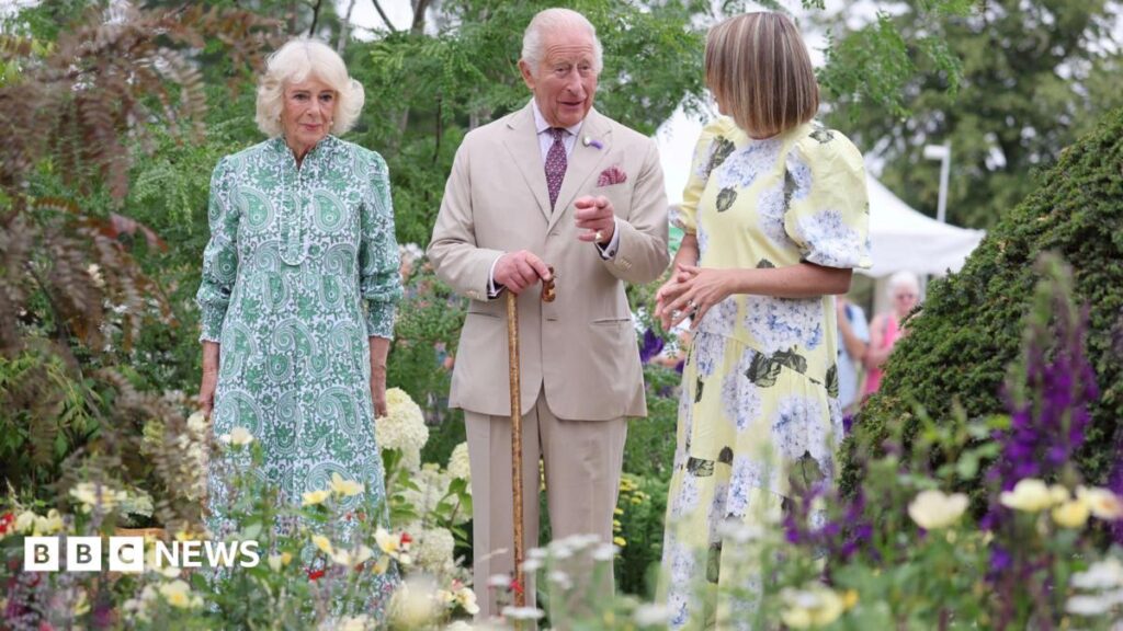 King and Queen arrive at first RHS Sandringham flower show