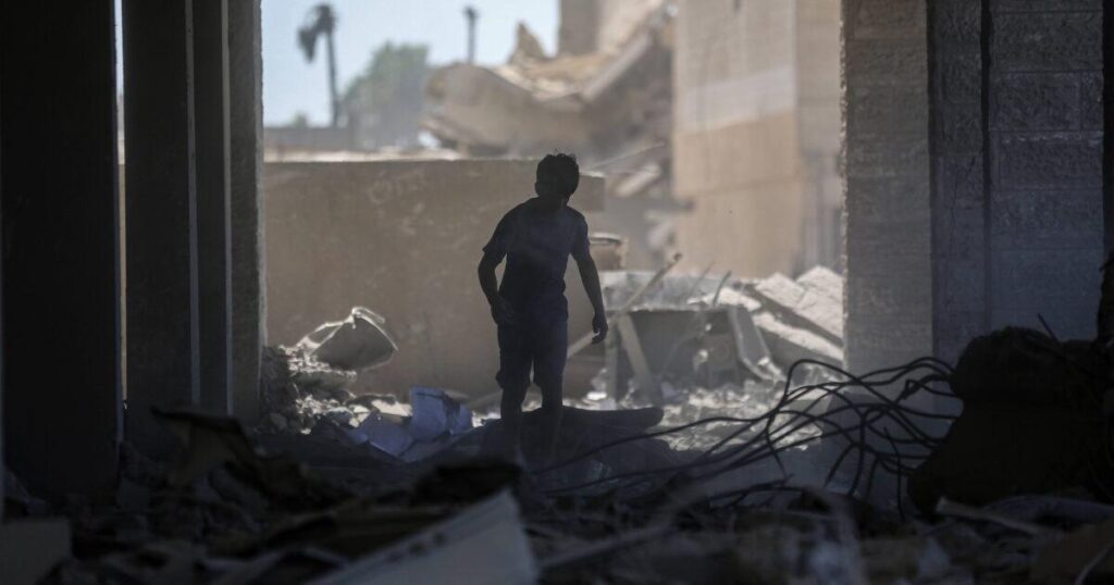 Israel Installs Cranes Equipped With Unmanned Machine Guns to Kill Gazans