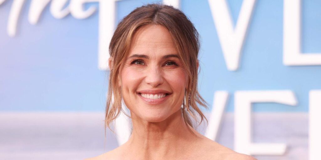 Jennifer Garner says 'nothing touches my heart more' than 'Love, Simon's iconic coming-out scene: 'I want to help other women or parents see a way through'