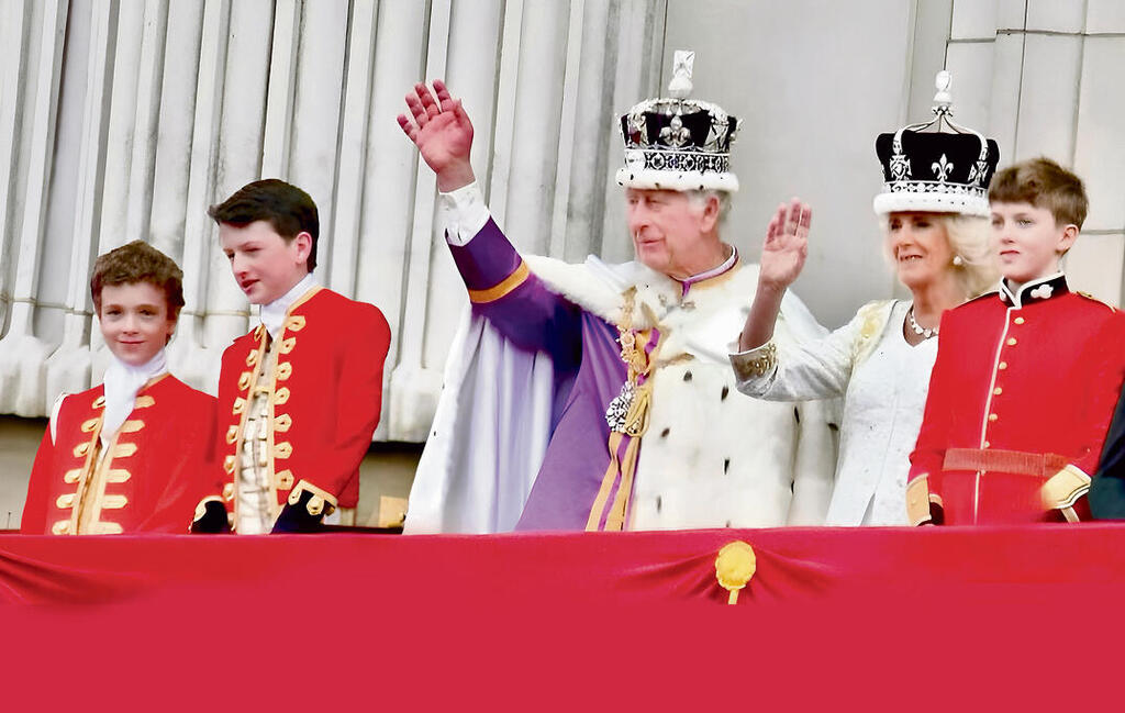 Charles and Camilla met their grandchildren at a residence outside London (Photo: Lorna Roberts, Shutterstock) נפגשו עם הנכדים במעון שמחוץ ללונדון. צ'ארלס וקמילה
