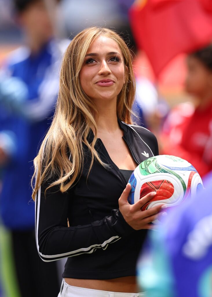 Tate McRae at 2026 FIFA World Cup - Spain v Belgium Quarter Final match in Los Angeles - July 10, 2026