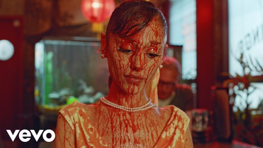 Ariana Grande - petal