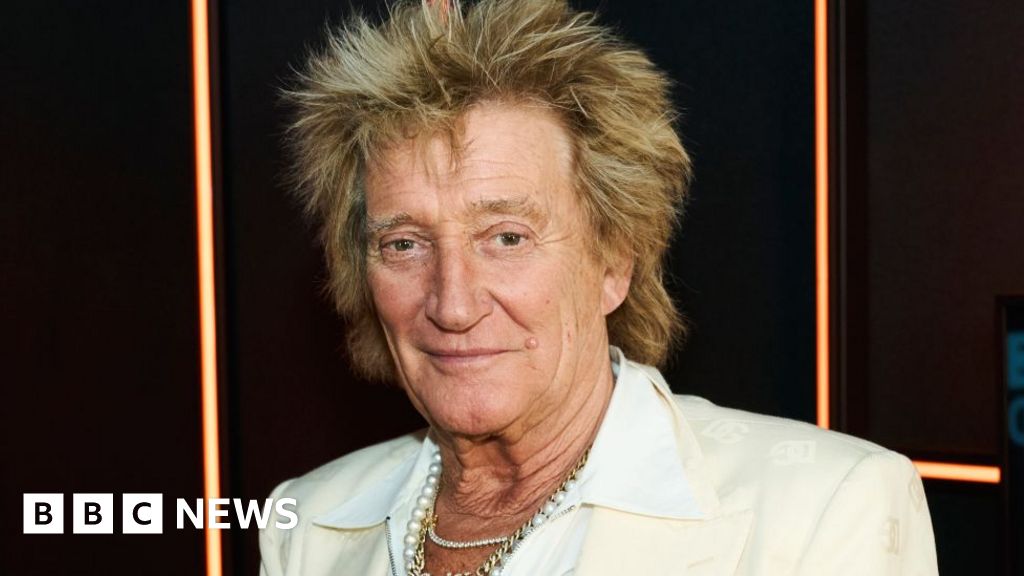Rod Stewart calls off US tour after 'routine' heart procedure – BBC Rod Stewart calls off US tour after 'routine' heart procedure - BBC