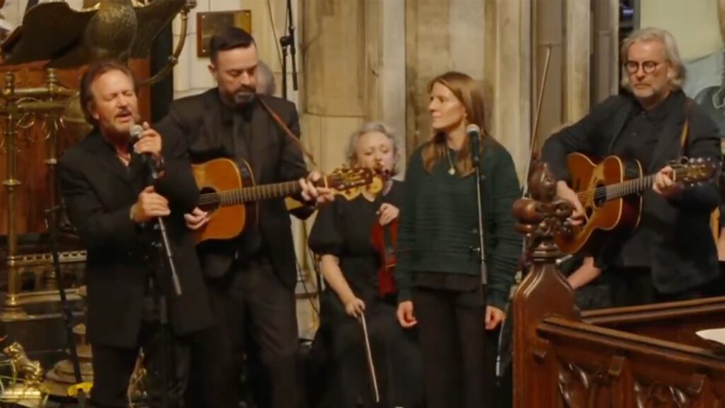 Eddie Vedder and Markéta Irglová Sing Together at Glen Hansard's Funeral