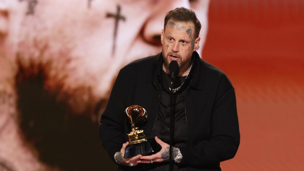 Jelly Roll Clarifies Political Views, Regrets Grammys Comments Jelly Roll Clarifies Political Views, Regrets Grammys Comments