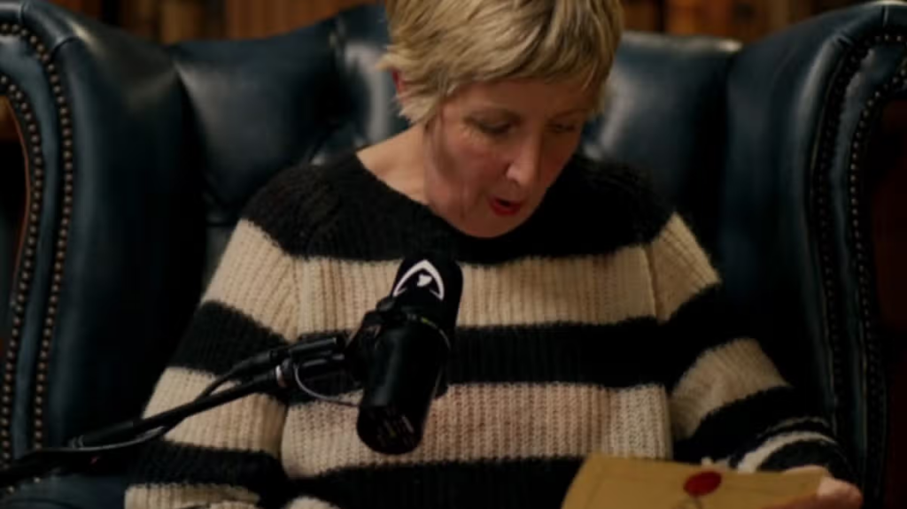Banished Julie Hesmondhalgh's horror as she learns who the Traitors are – The Mirror Daily Mirror