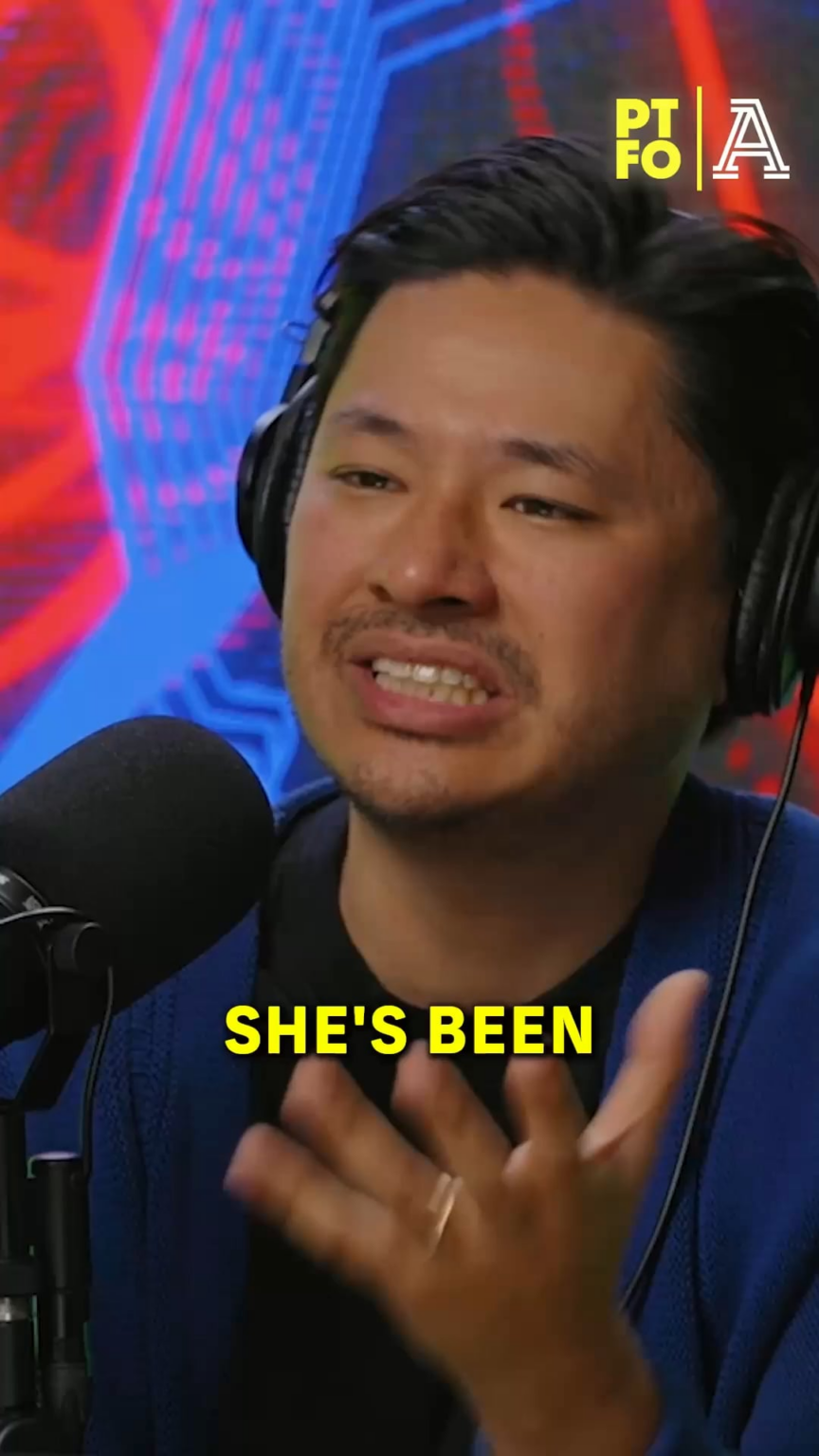 Pablo Torre buys the “comparable” $2,000 mechanical bird from the Kelly Clarkson saga and puts it up for auction for a good cause. Pablo Torre buys the “comparable” $2,000 mechanical bird from the Kelly Clarkson saga and puts it up for auction for a good cause.