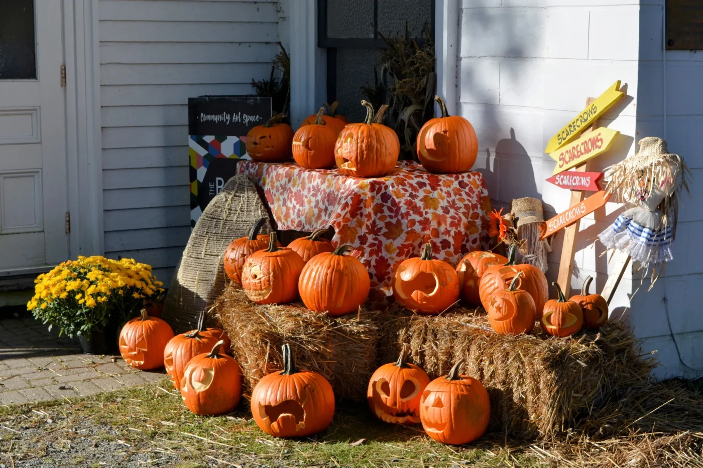 Seasonal Reality: Celebrity Aesthetic Versus Home Maintenance